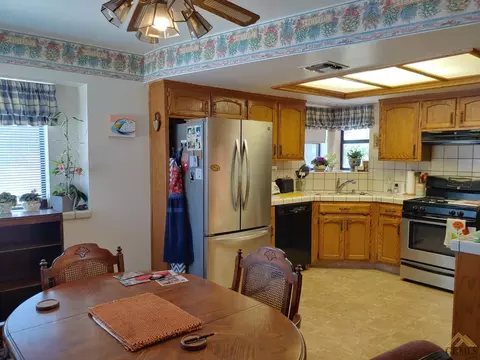 22610 Lake Dr, Tehachapi, CA 93561 photo 13