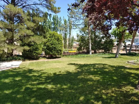 22610 Lake Dr, Tehachapi, CA 93561 photo 9