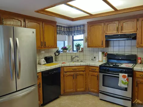 22610 Lake Dr, Tehachapi, CA 93561 photo 18