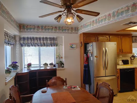 22610 Lake Dr, Tehachapi, CA 93561 photo 14
