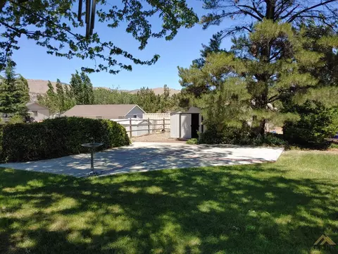 22610 Lake Dr, Tehachapi, CA 93561 photo 6