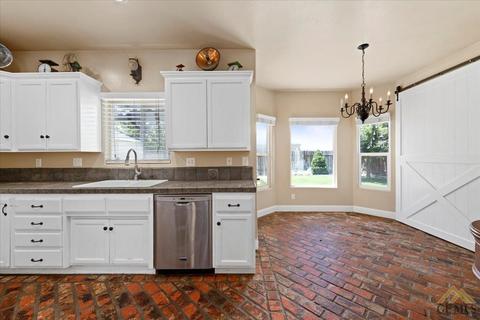1301 Fair Oak Dr, Tehachapi, CA 93561 photo 19