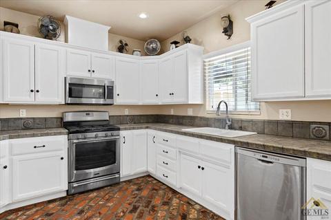 1301 Fair Oak Dr, Tehachapi, CA 93561 photo 20