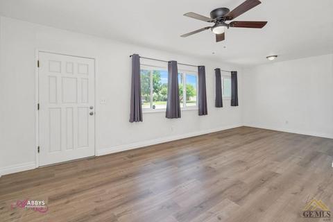 439 Mark Ave, Shafter, CA 93263 photo 17