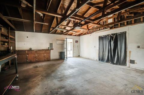 439 Mark Ave, Shafter, CA 93263 photo 41
