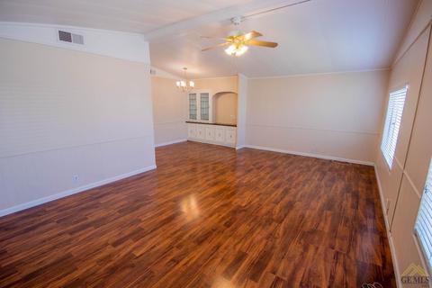 617 45th St, Bakersfield, CA 93301 photo 8