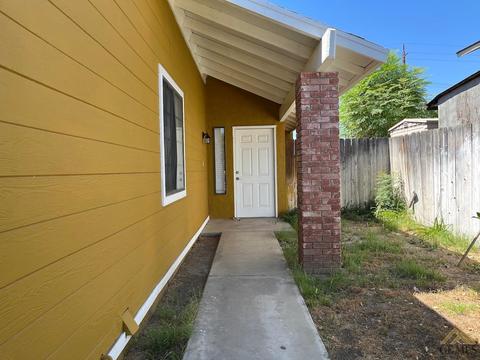 1021 Eubanks Ave, Bakersfield, CA 93307 photo 2