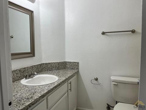1021 Eubanks Ave, Bakersfield, CA 93307 photo 16