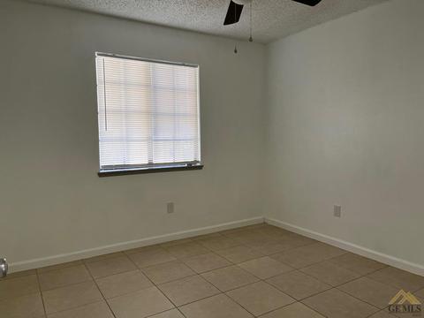 1021 Eubanks Ave, Bakersfield, CA 93307 photo 17