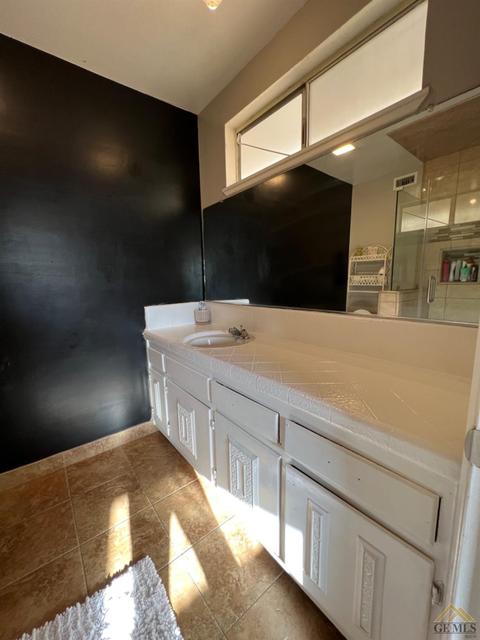 307 Parkview Cir, Taft, CA 93268 photo 21