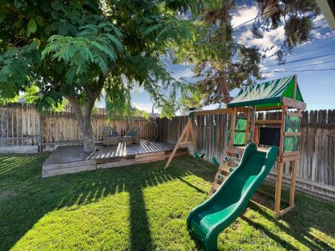 307 Parkview Cir, Taft, CA 93268 photo 3