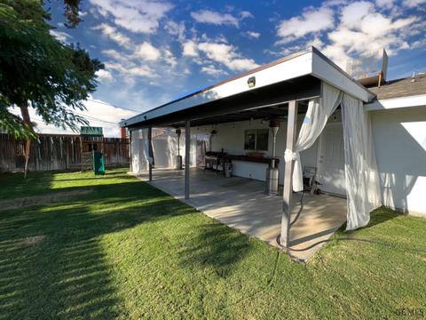 307 Parkview Cir, Taft, CA 93268 photo 6