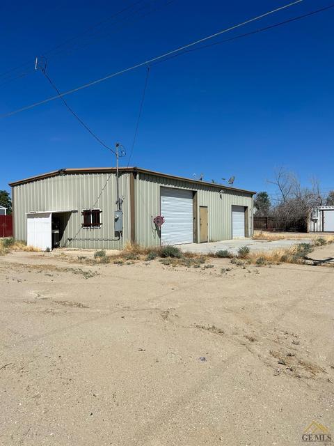27578 Maple St, Taft, CA 93268 photo 3