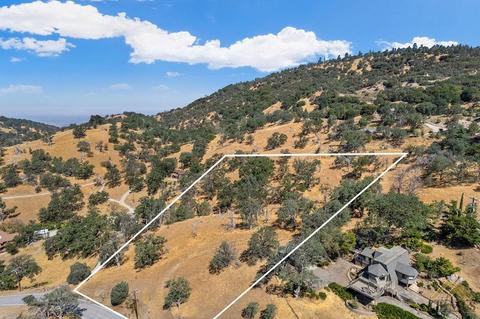 24781 Deertrail Dr, Tehachapi, CA 93561 photo 1