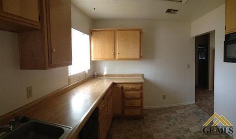 718 Madera St, Maricopa, CA 93252 photo 3