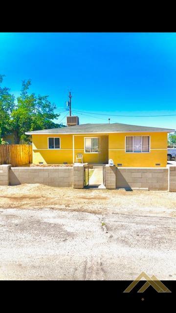 100 E St, Taft, CA 93268 photo 1