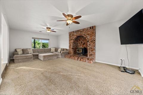 28020 Black Gold Way, Tehachapi, CA 93561 photo 11