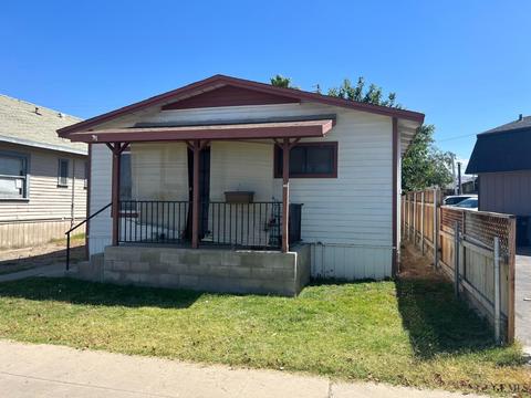 523 Kern St, Taft, CA 93268 photo 1