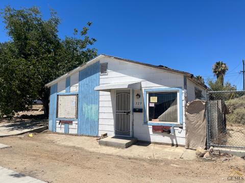 329 Asher Ave, Taft, CA 93268 photo 1