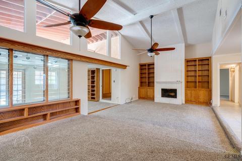 649 Peg St, Ridgecrest, CA 93555 photo 6