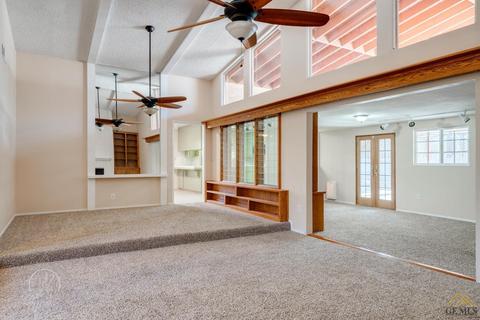 649 Peg St, Ridgecrest, CA 93555 photo 8