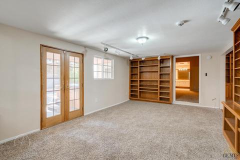 649 Peg St, Ridgecrest, CA 93555 photo 17