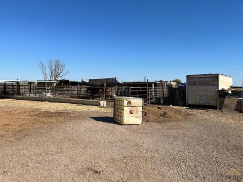 28124 Pond Rd, Wasco, CA 93280 photo 12
