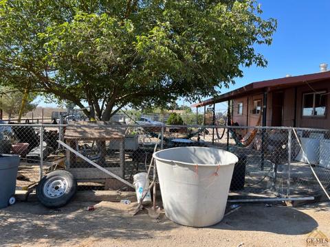 28124 Pond Rd, Wasco, CA 93280 photo 10