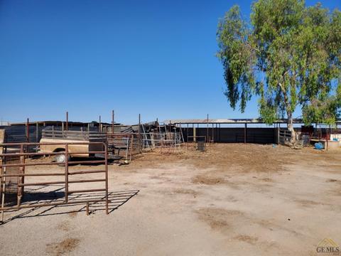 28124 Pond Rd, Wasco, CA 93280 photo 2
