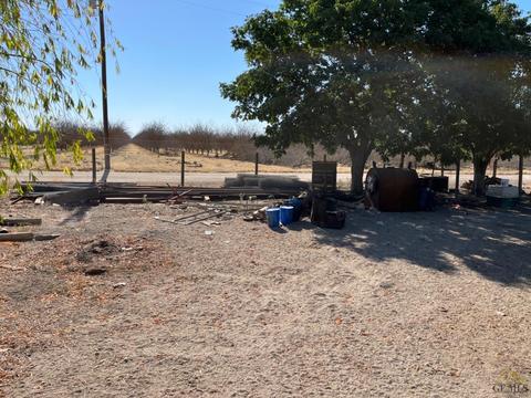 28124 Pond Rd, Wasco, CA 93280 photo 11