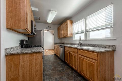 128 Lexington Ave, Taft, CA 93268 photo 11