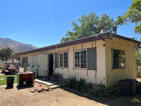 6274 Poplar St, Weldon, CA 93283 photo 1
