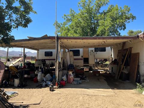 6274 Poplar St, Weldon, CA 93283 photo 2