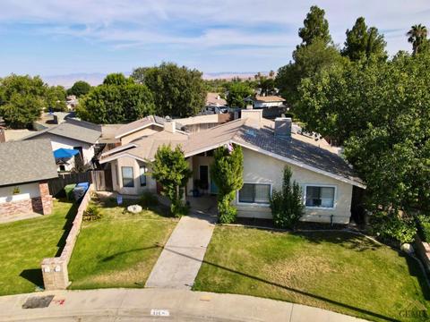 325 Pine Dr, Taft, CA 93268 photo 2