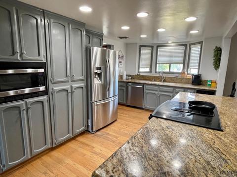 325 Pine Dr, Taft, CA 93268 photo 19
