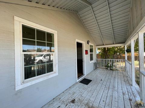 416 Pierce St, Taft, CA 93268 photo 4