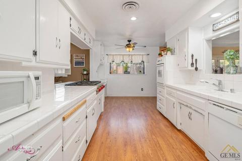 2807 Harmony Dr, Bakersfield, CA 93306 photo 8