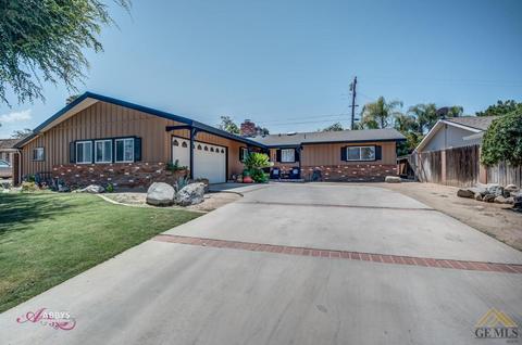 2807 Harmony Dr, Bakersfield, CA 93306 photo 2