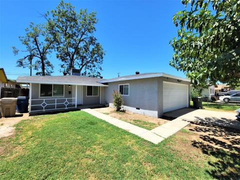 10304 Stobaugh St, Lamont, CA 93241 photo 2