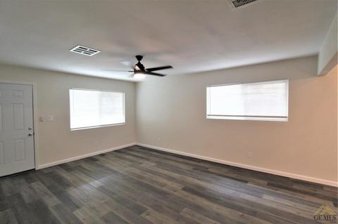 10304 Stobaugh St, Lamont, CA 93241 photo 5