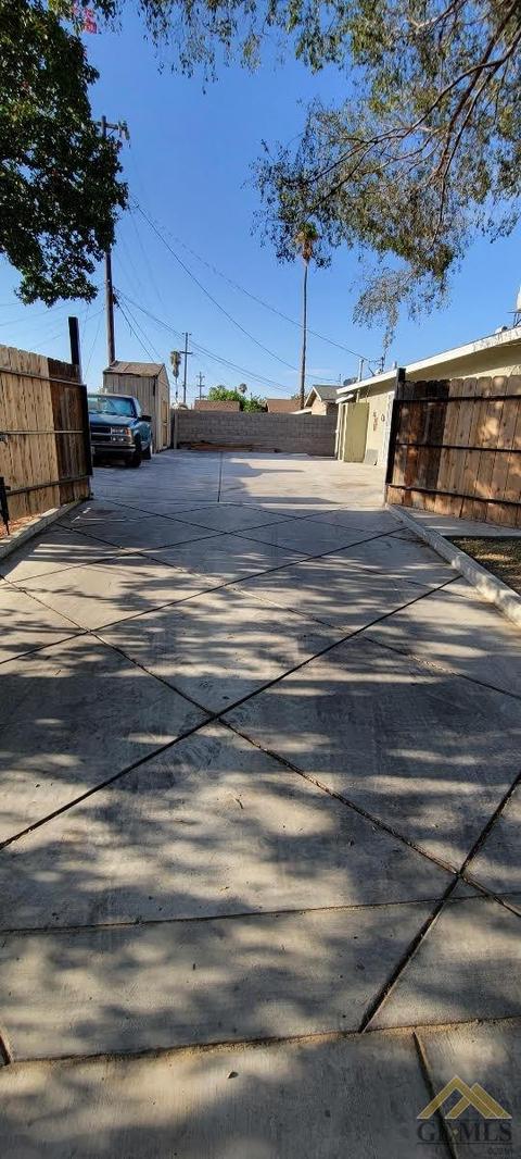 2300 Echo Ave, Bakersfield, CA 93304 photo 24