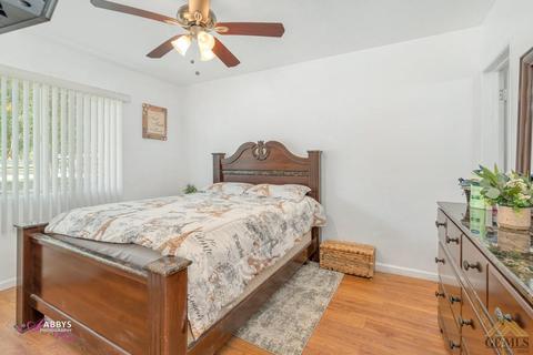 2300 Echo Ave, Bakersfield, CA 93304 photo 11