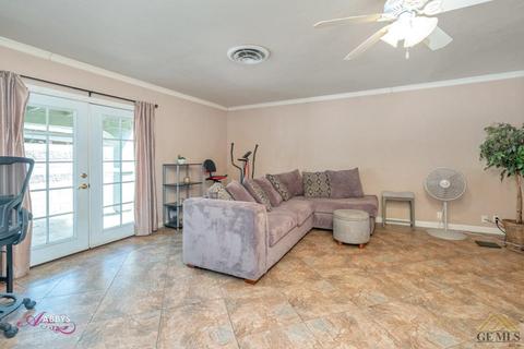 2300 Echo Ave, Bakersfield, CA 93304 photo 4