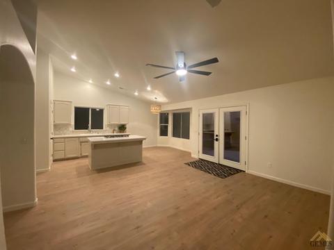 812 Mallory Ct, Taft, CA 93268 photo 5
