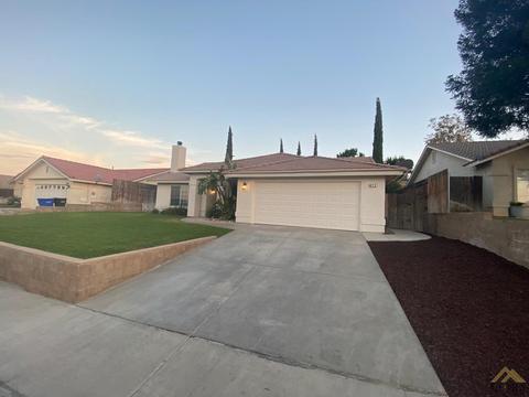 812 Mallory Ct, Taft, CA 93268 photo 2