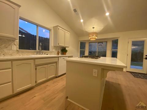 812 Mallory Ct, Taft, CA 93268 photo 9