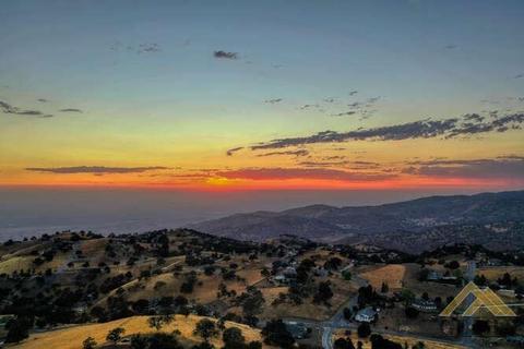 29970 Horsethief Dr, Tehachapi, CA 93561 photo 1
