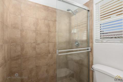 415 Grace Ct, Shafter, CA 93263 photo 18