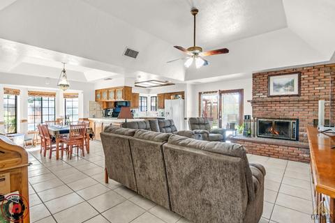 513 Alpine St, Taft, CA 93268 photo 12
