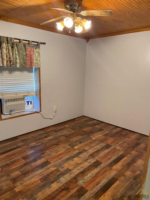 302 Polk St, Taft, CA 93268 photo 13
